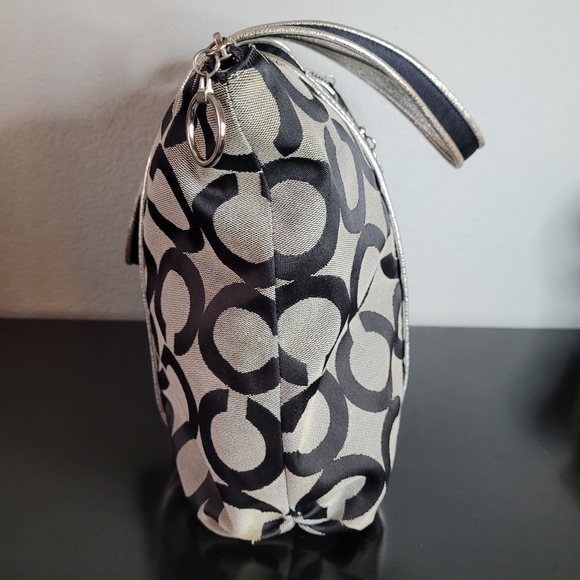Coach Poppy  Black And Gray Op Art Glam Tote Shoulder Bag - Picture 7 of 15